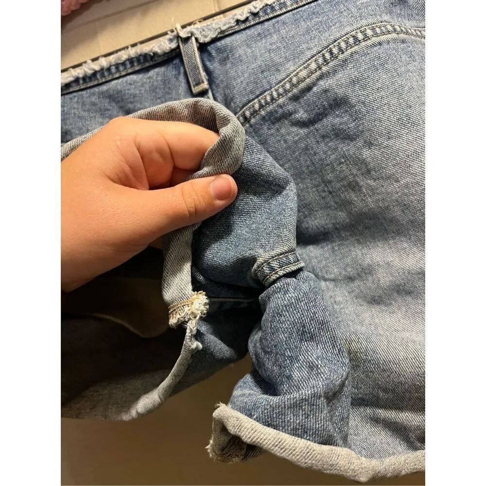 Venezia Jeans Clothing Co. Jean Shorts Woman’s Size 16 100% Cotton